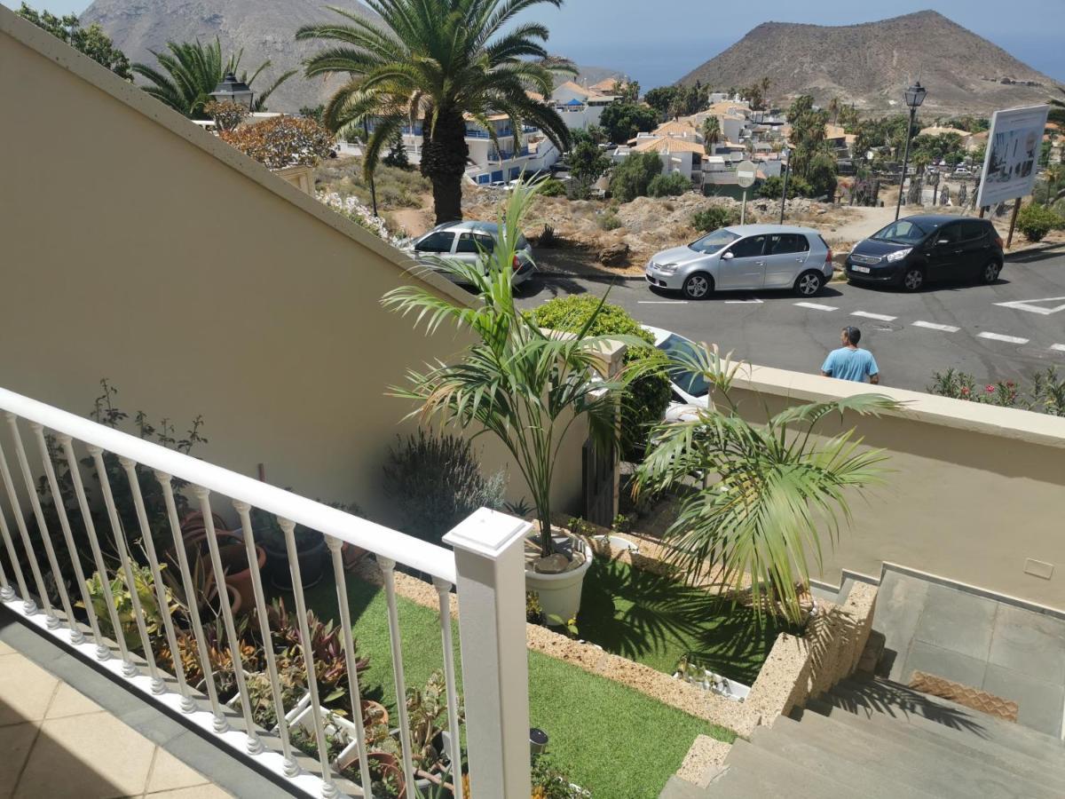 Relax And Enjoy In Tenerife Sud! Villa Chayofa Luaran gambar